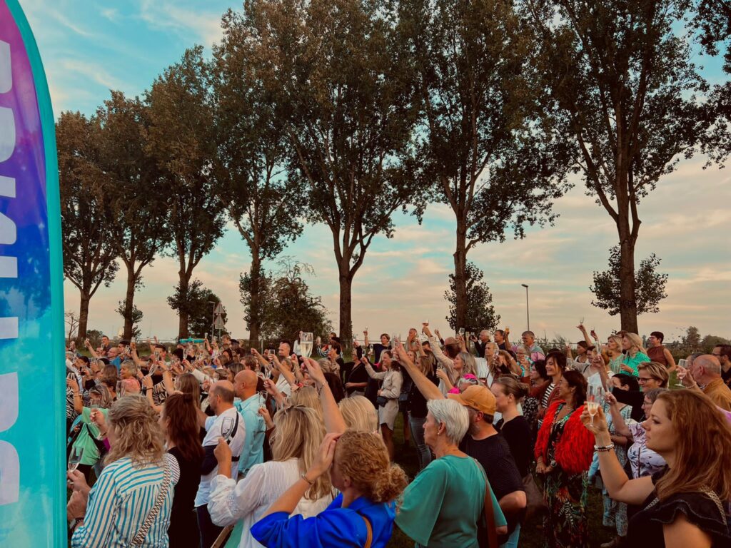 dc5646eb-afe3-4488-820f-72a20d699e94